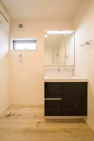 シングルレバーシャワー水栓