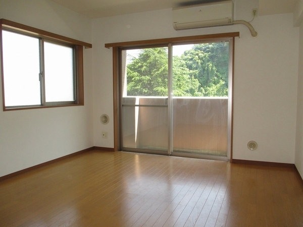 南向きで陽当り良好