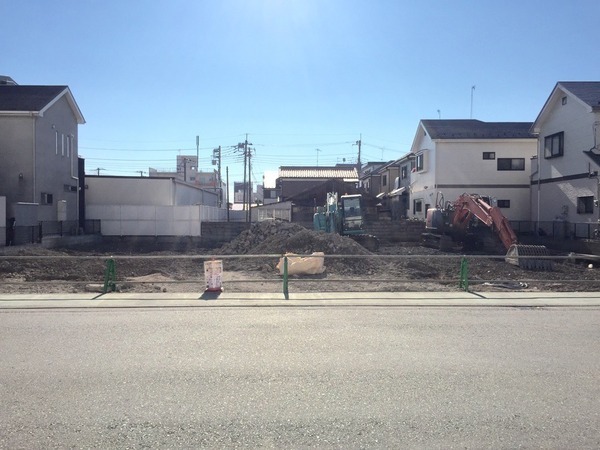 近隣に商業施設多数あります！