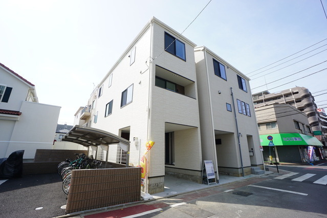   完成致しました！。 現地見学や資料請求などは、フリーダイヤル：0800-816-0679ミヤマハウジングまでお気軽にお問合わせ下さい。