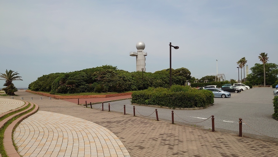   東京湾が一望できる展望台のある袖ヶ浦海浜公園です。3900ｍ車9分