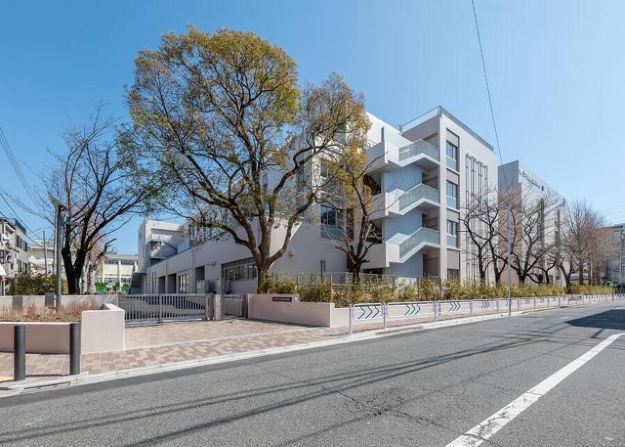 江戸川区立瑞江第三中学校 850m 