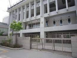 北区立明桜中学校 320m 