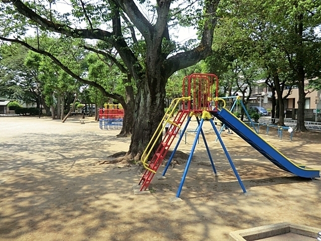 はなみずき公園 30m はなみずき公園 30m