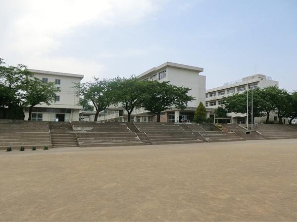 伊勢原市立成瀬中学校