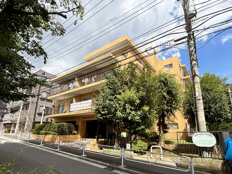 三鷹市下連雀８丁目