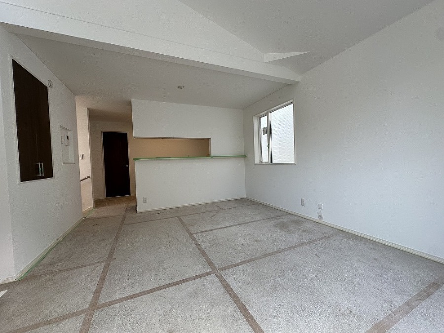   間取図　価格5530万円、2LDK+2S、土地面積74.22m2、建物面積83.33m2