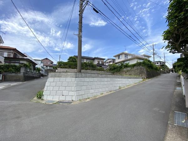 買い物施設が充実の便利な住環境。