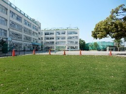 杉並区立杉並第三小学校 540m 