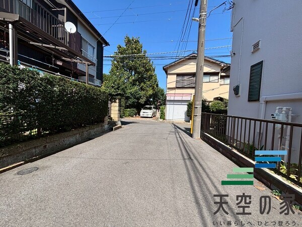   前面道路です。