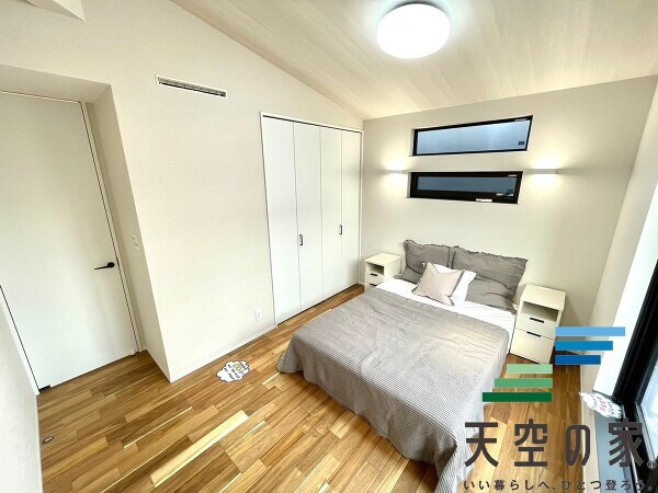   【同仕様】
ラック付きなのでスッキリ片付けやすいですね。