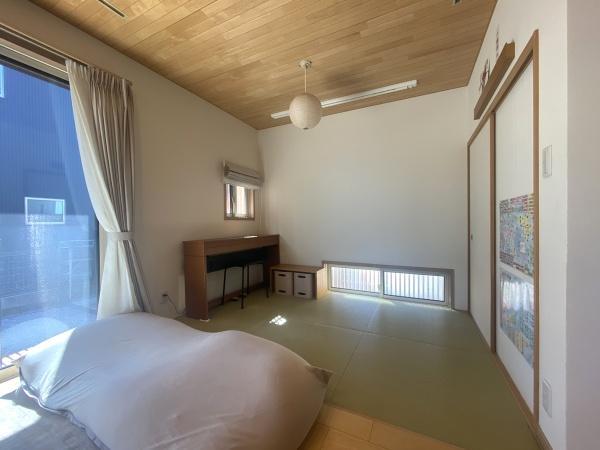 落ち着けるタタミスペース