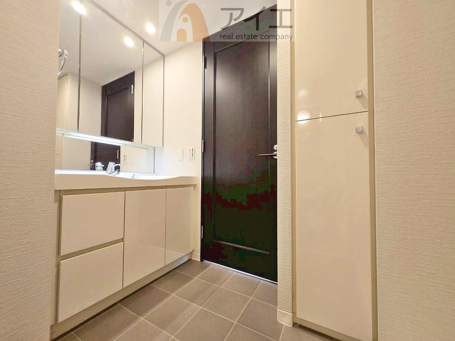 上質な洗面空間がゆとりの時間を演出