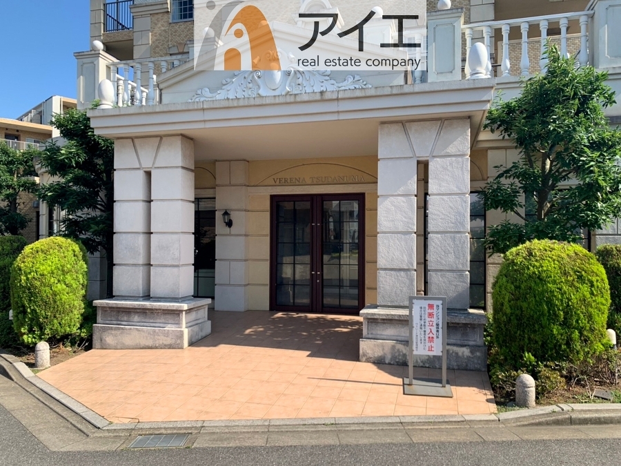 清掃や修理、不審者への声掛けも。管理員日勤は防犯にも有効