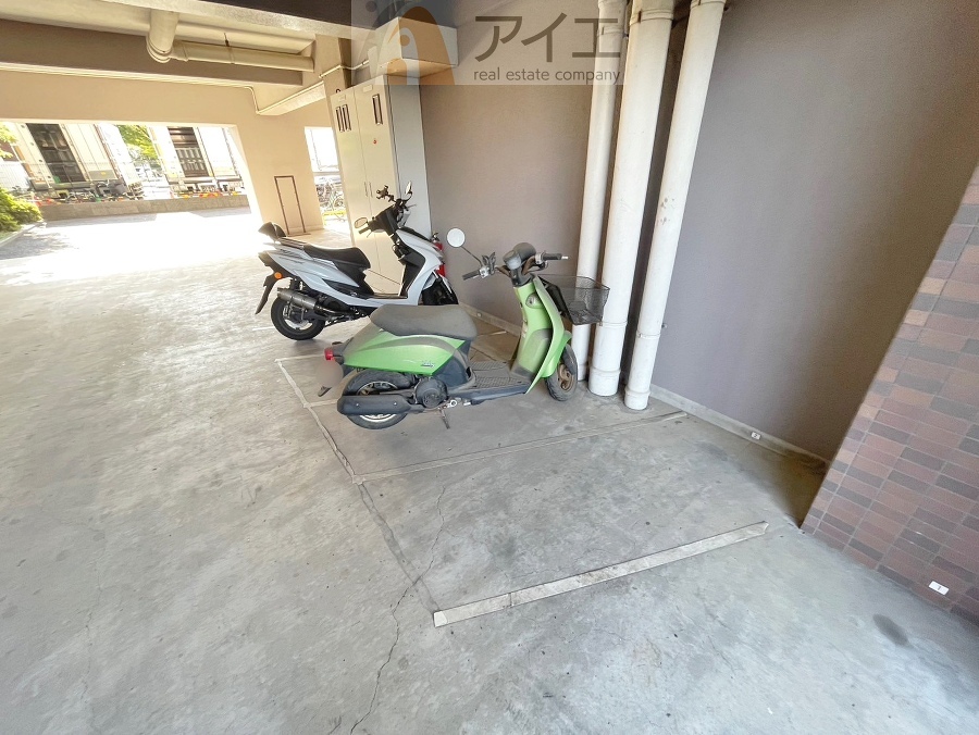 セキュリティ面にも配慮した駐輪場がございます