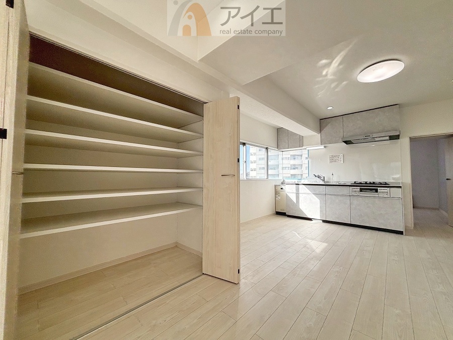 豊富な収納スペースですっきりとした暮らしを