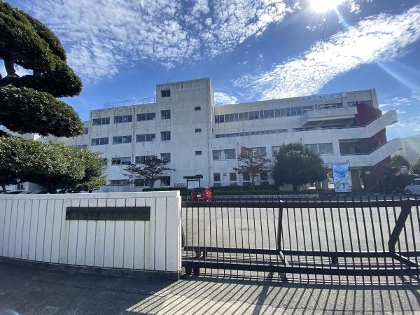 伊勢原市立伊勢原中学校