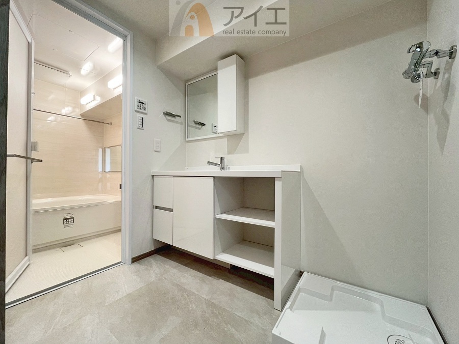 上質な洗面空間がゆとりの時間を演出