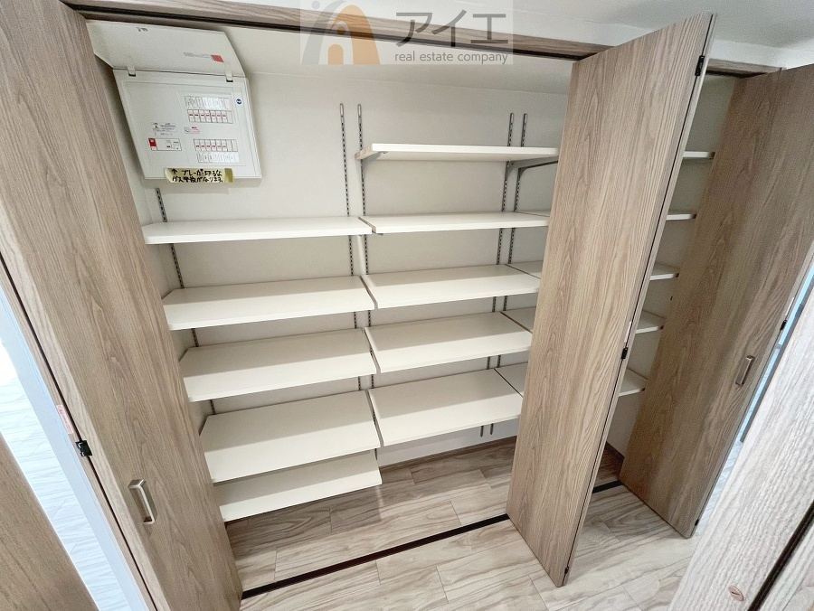 豊富な収納スペースですっきりとした暮らしを