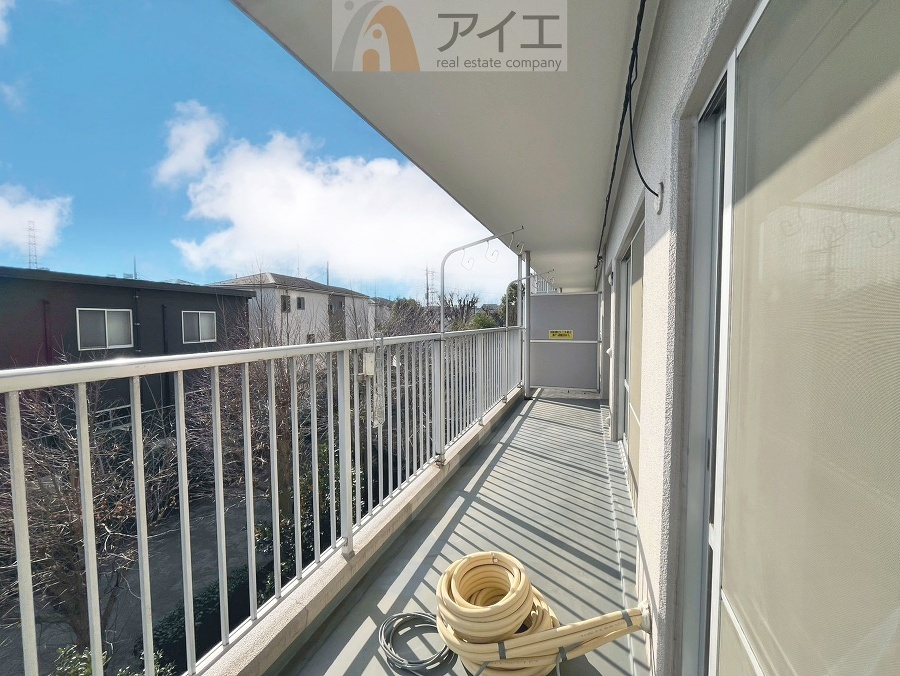 南面バルコニーで毎日のお洗濯も快適