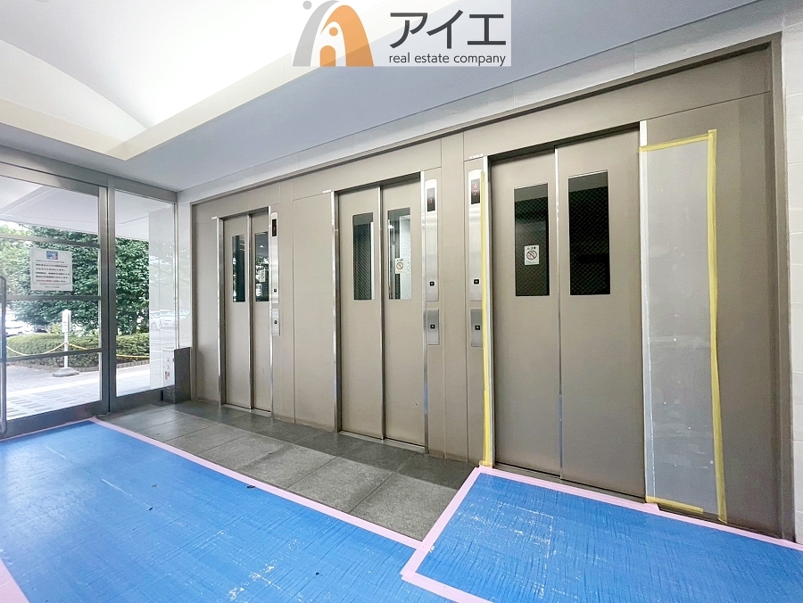 清掃も行き届いたエレベーターホール