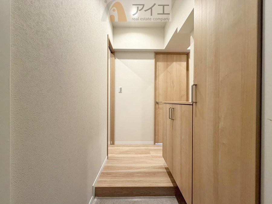 玄関がいつも片づく大容量シューズボックス