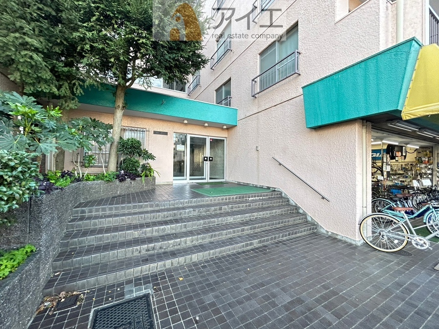 溢れる陽光でご家族の笑顔も輝く住まい