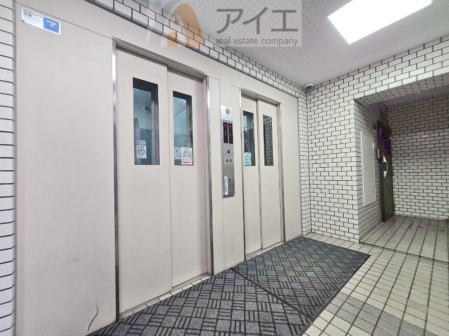 清掃も行き届いたエレベーターホール