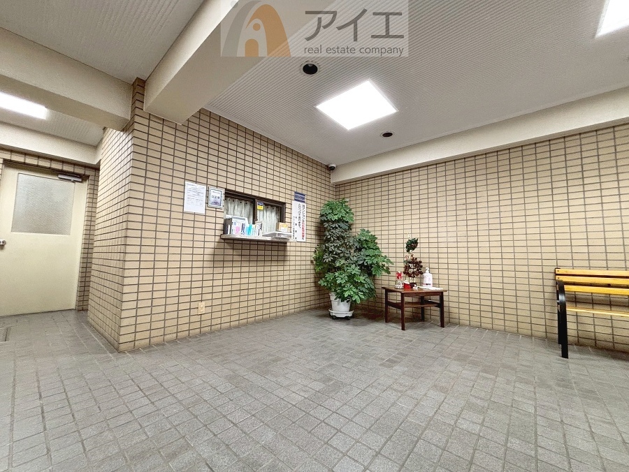 共用部の清掃・修理は管理員が実施