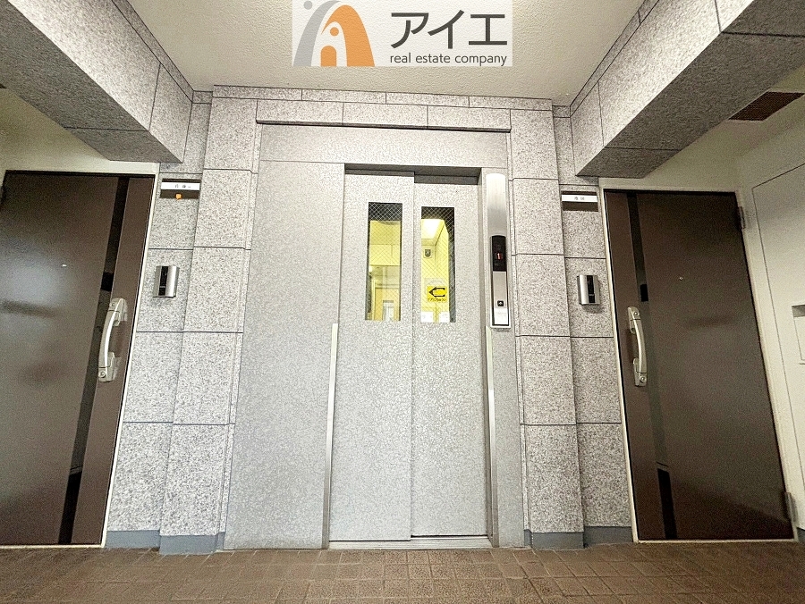 清掃も行き届いたエレベーターホール