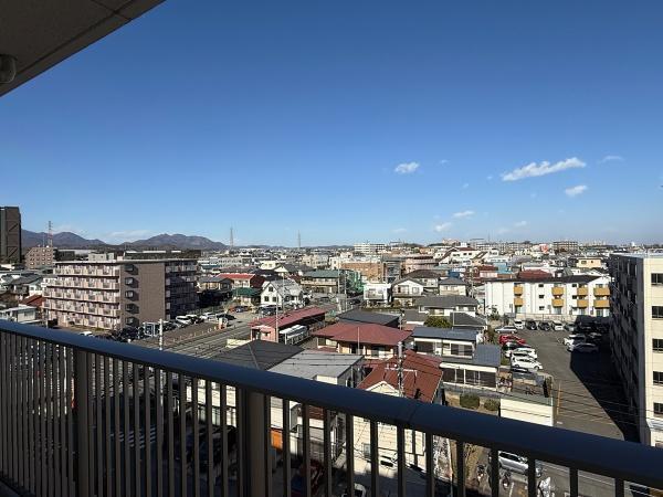 山も見え 季節の移り変わり感じられます。