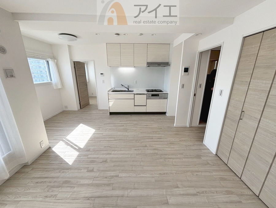 朝から日差しいっぱいの、明るい空間でのびのび過ごせます