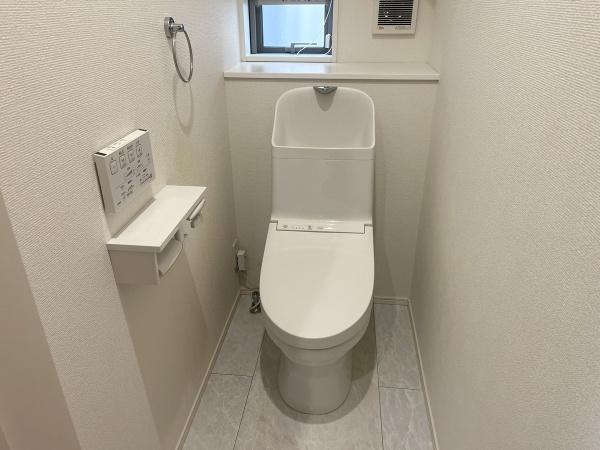 シャワートイレ