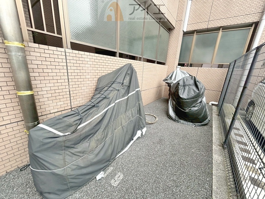 セキュリティ面にも配慮した駐輪場がございます