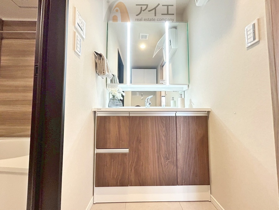 上質な洗面空間がゆとりの時間を演出