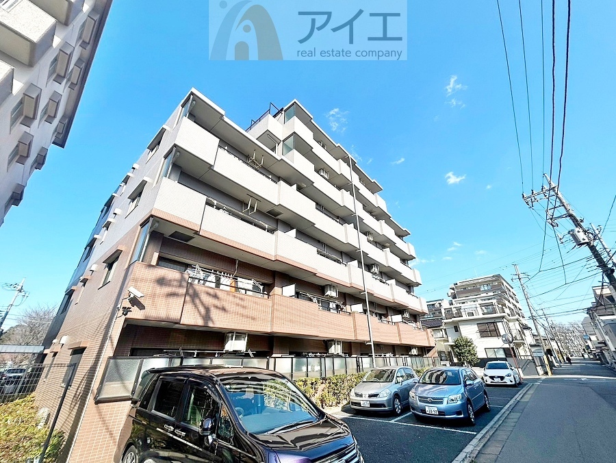 友人を呼びたくなるリノベーション済みのきれいな住まいです