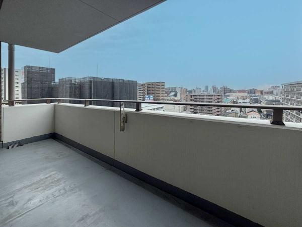 バルコニーから見た東側の眺望