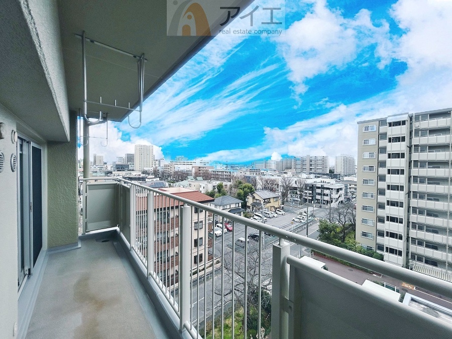 南面バルコニーで毎日のお洗濯も快適