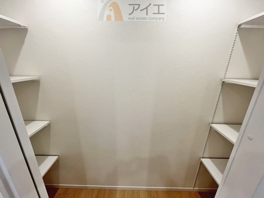 豊富な収納スペースですっきりとした暮らしを