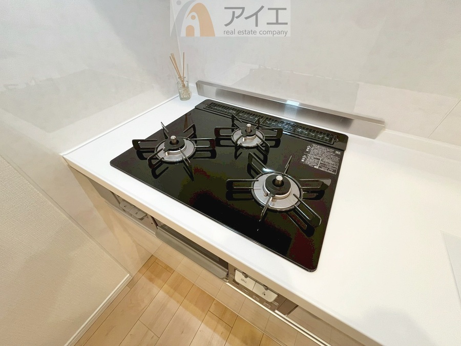 パンづくりやパーティ、大勢でお料理するのに大活躍3口コンロ