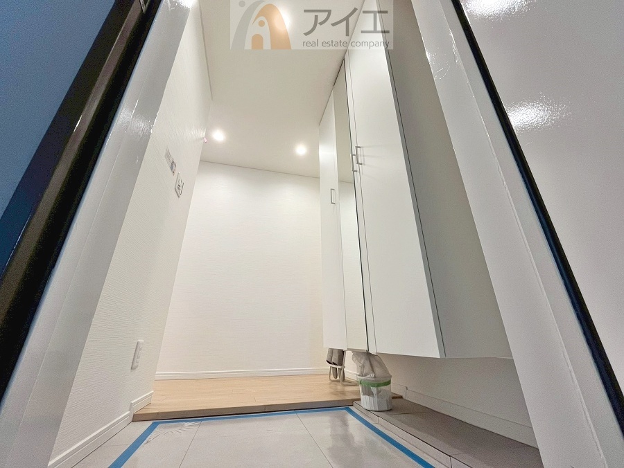 玄関がいつも片づく大容量シューズボックス