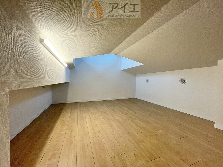 ロフト収納ですっきりとした暮らしを