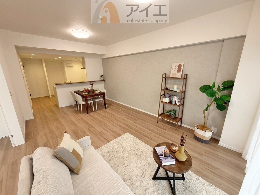 朝から日差しいっぱいの、明るい空間でのびのび過ごせます