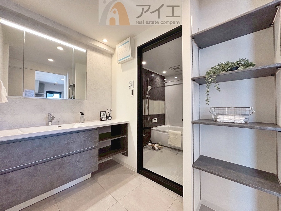 上質な洗面空間がゆとりの時間を演出