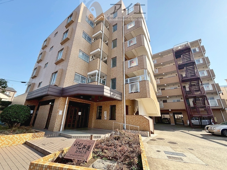 友人を呼びたくなるリノベーション済みのきれいな住まいです