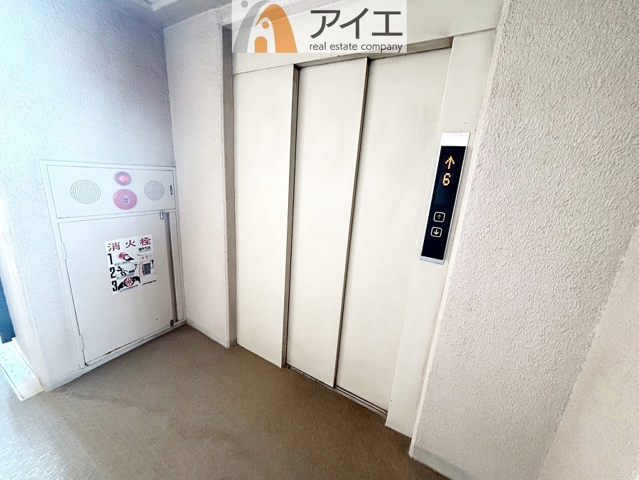 清掃も行き届いたエレベーターホール