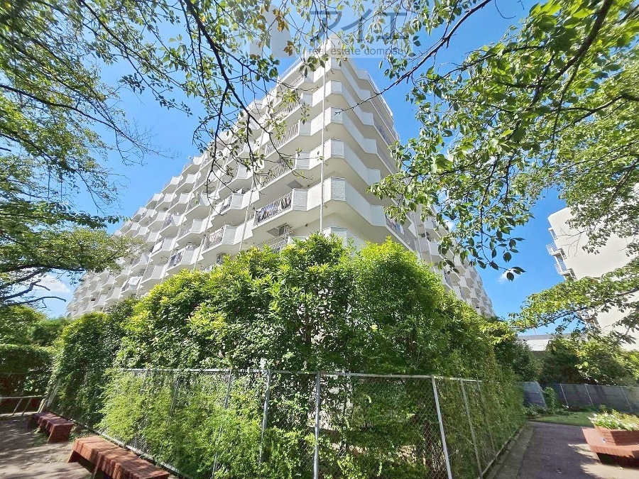 友人を呼びたくなるリノベーション済みのきれいな住まいです