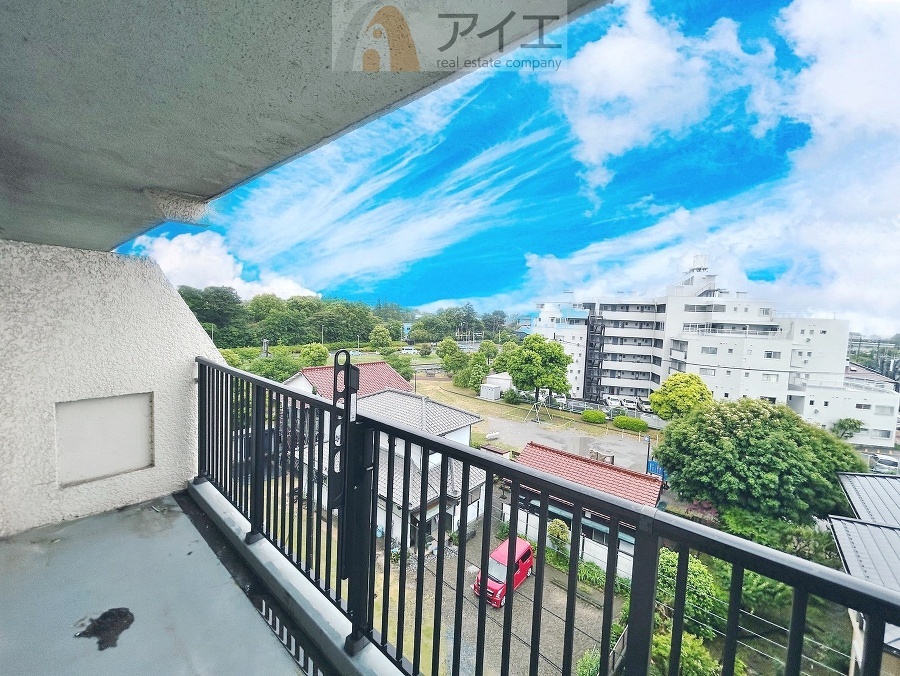 空を近くに感じられる眺望を楽しめます