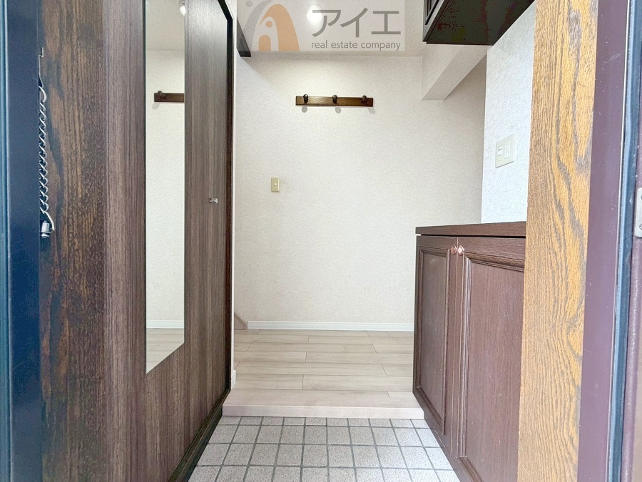 玄関がいつも片づく大容量シューズボックス