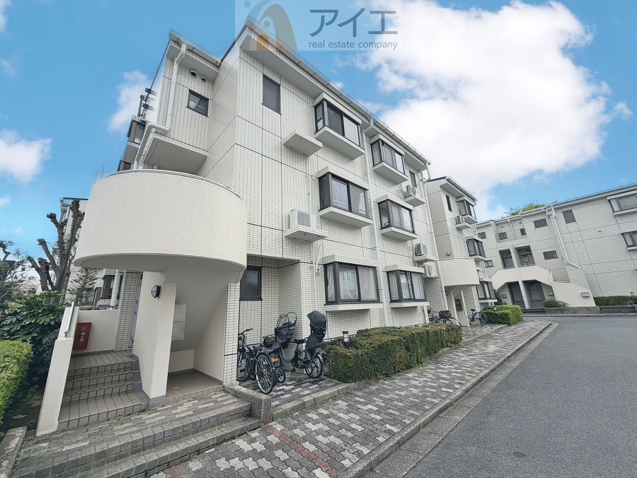 共用部の清掃・修理は管理員が実施